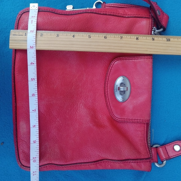Fossil Red/Orange Leather Shoulder Bag Key Charm, Flawed - Picture 11 of 13